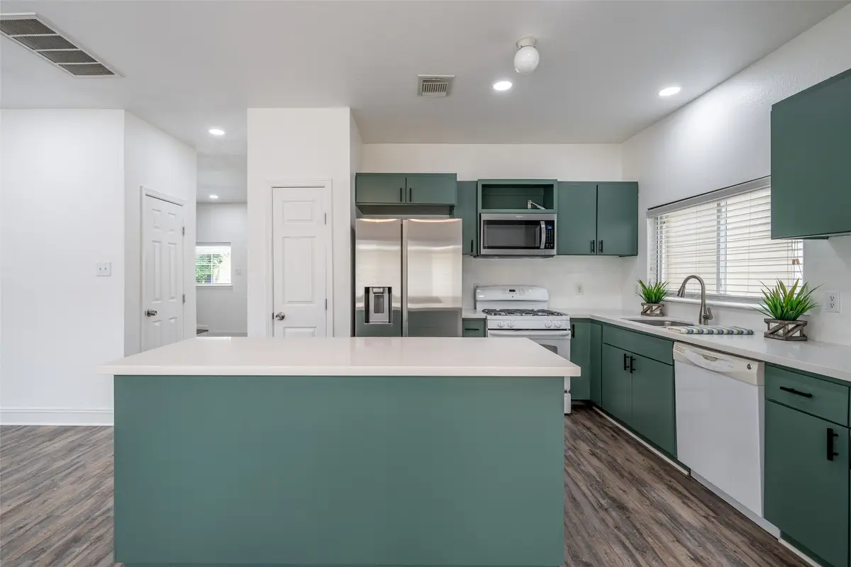 1665 Nichole Woods Drive, Houston, TX 77047 - Image #1