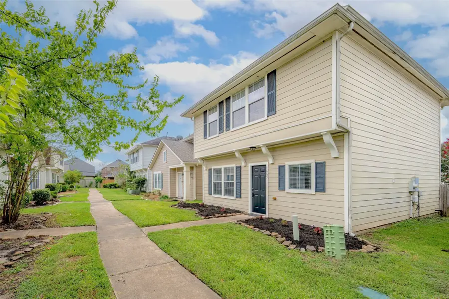 1665 Nichole Woods Drive, Houston, TX 77047 - Image #2