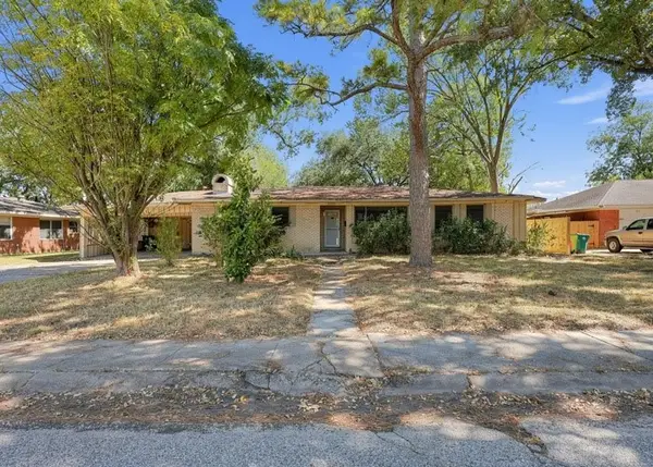 2109 Oaks Drive, Pasadena, TX 77502