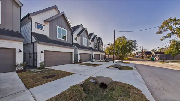 5027 Golden Forest Drive #C, Houston, TX 77091