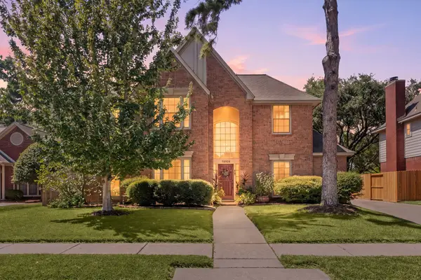 16926 Scenic Lakes Way, Houston, TX 77095