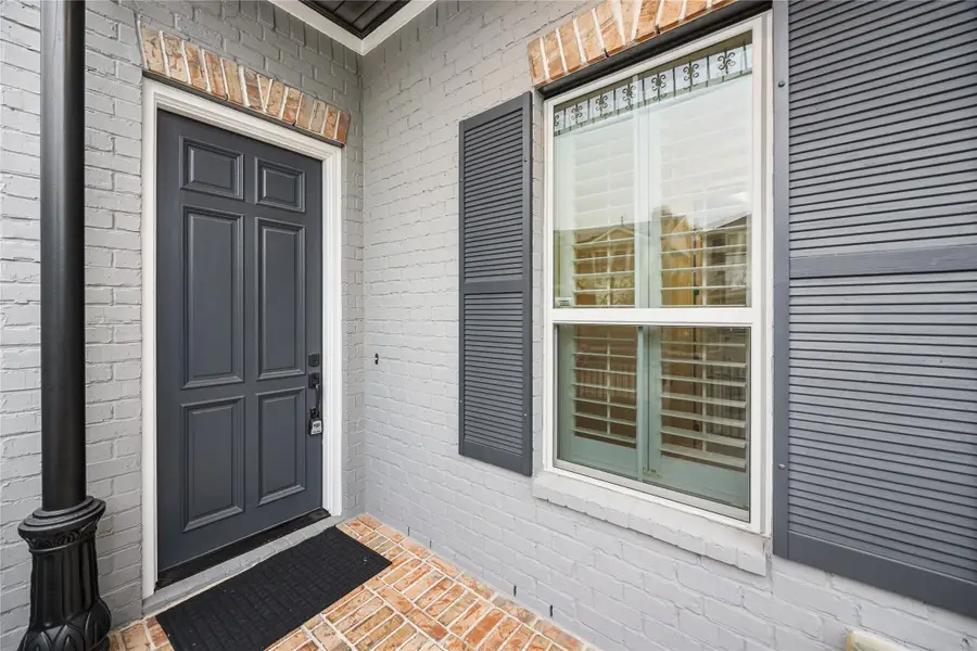 191 Mcgoey Circle, Shenandoah, TX 77384 - Image #3