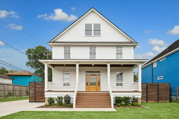 3915 Golf Drive, Houston, TX 77018