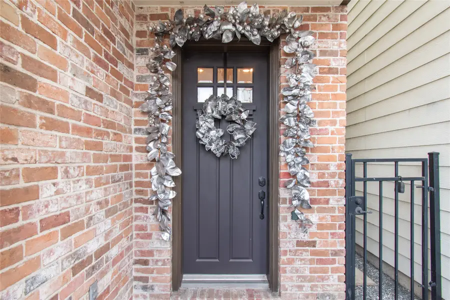 2209 Chenevert Street #B, Houston, TX 77003 - Image #3