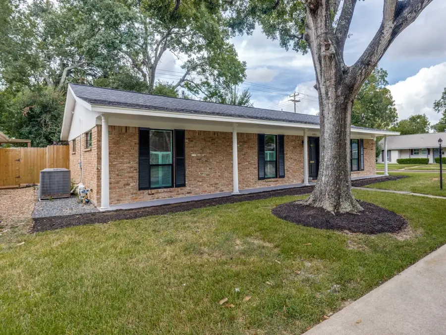 5933 Birdwood Road, Houston, TX 77074 - #3