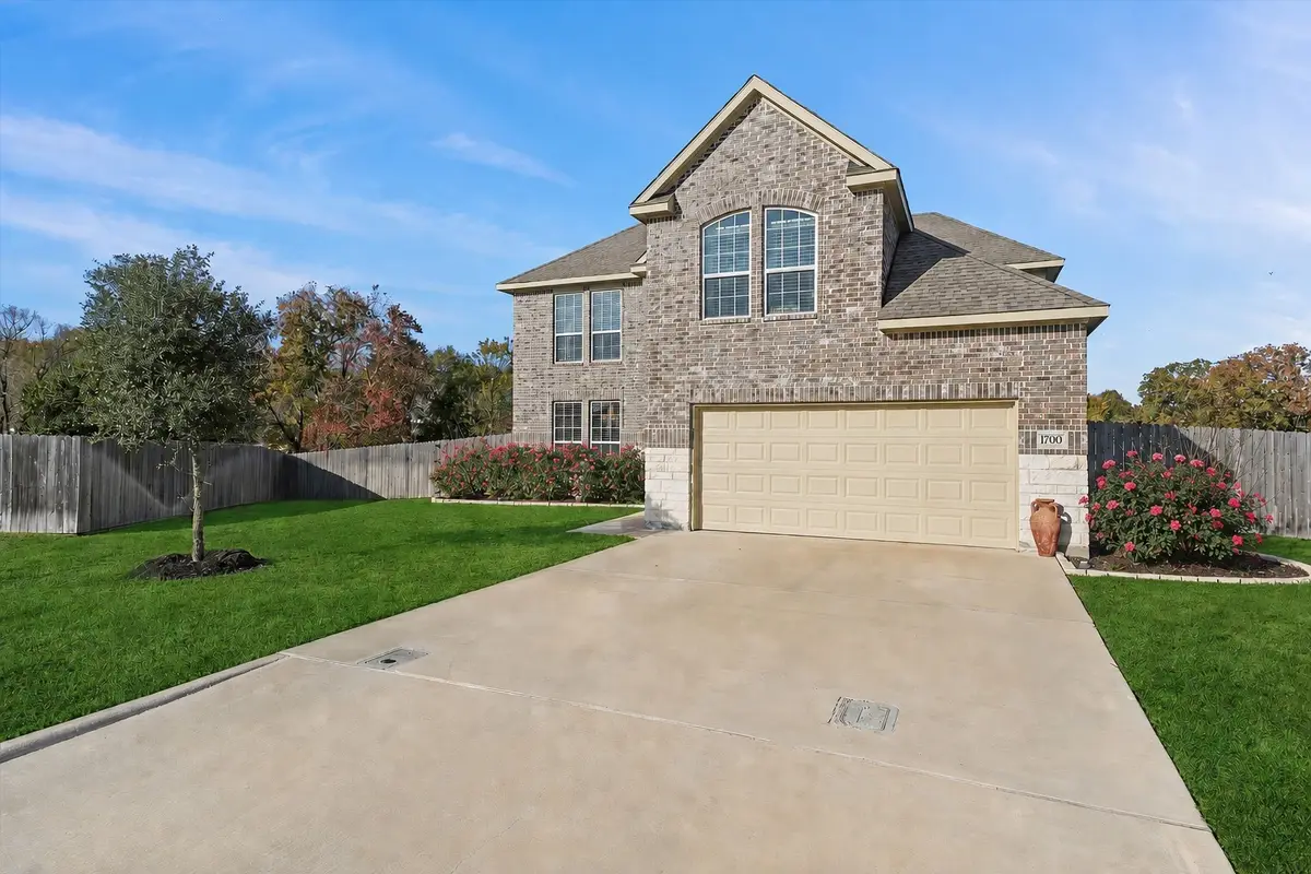 1700 Twin Oaks Circle, Brenham, TX 77833 - #1