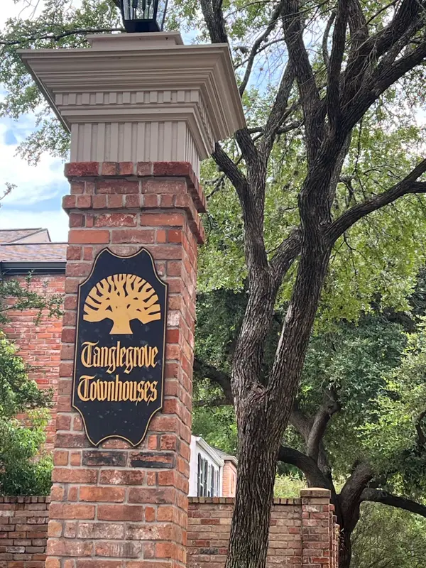 5818 Valley Forge Drive #108, Houston, TX 77057