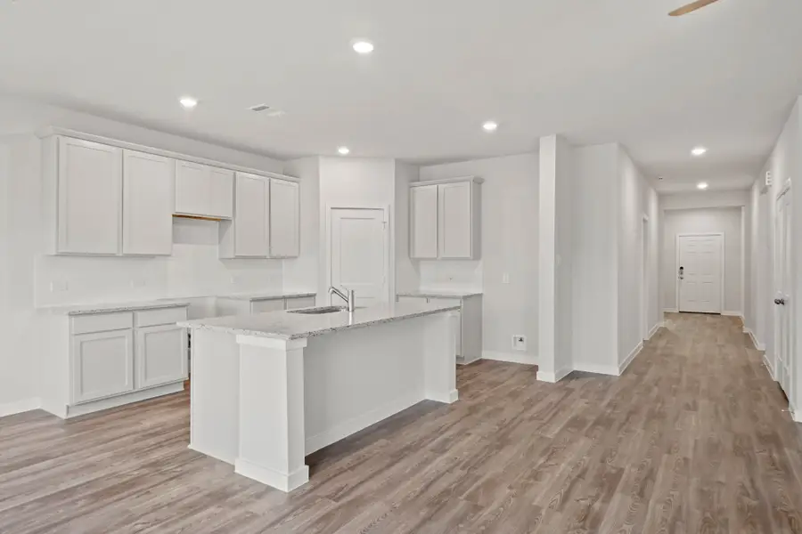 118 Water Grass Trail, Clute, TX 77531 - Image #3