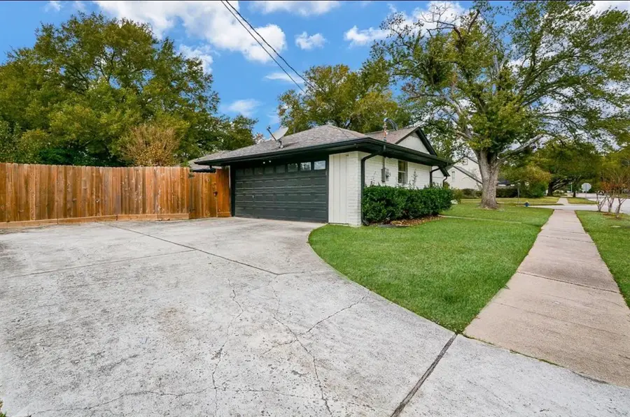 10603 Riverview Drive, Houston, TX 77042 - Image #3