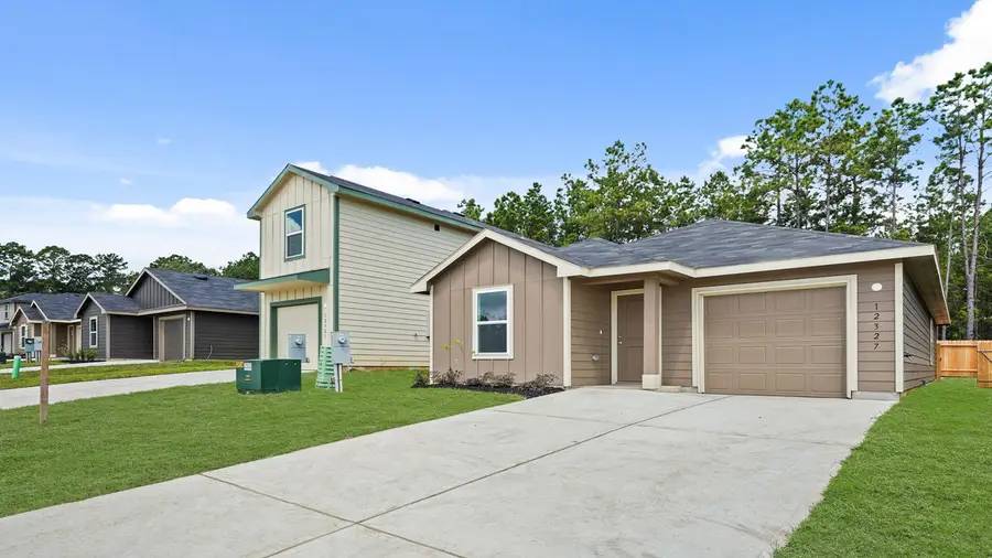 12327 Mccrorey Trails Court, Conroe, TX 77303 - Image #2