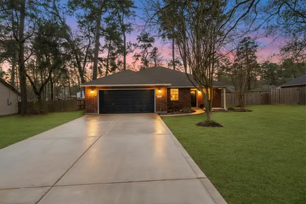 7115 Nickaburr Creek Drive, Magnolia, TX 77354