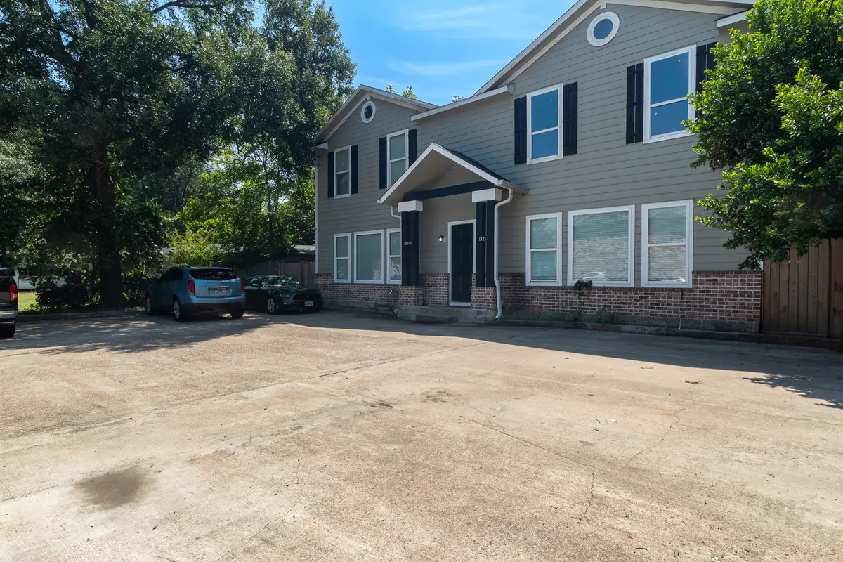 1421 20 1/2 Street, Huntsville, TX 77340 - Image #1