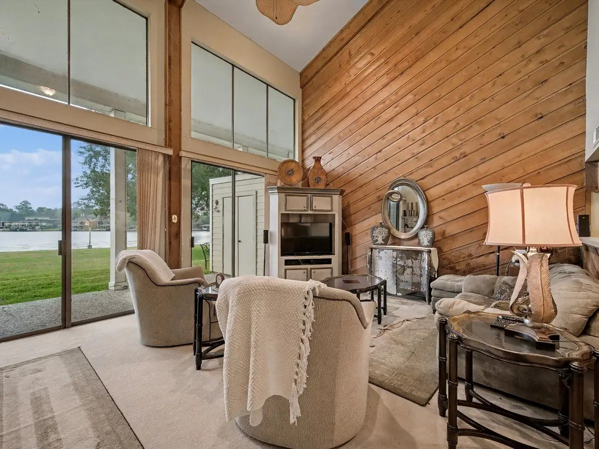 75 April Point Drive S, Conroe, TX 77356 - Image #1