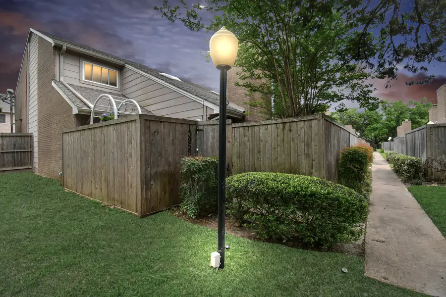 13958 Hollowgreen Drive #25, Houston, TX 77082 - Image #3