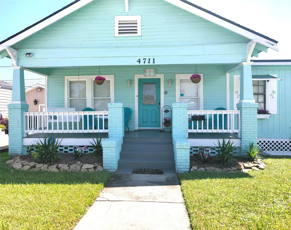 4711 Avenue S, Galveston, TX 77551 - #1