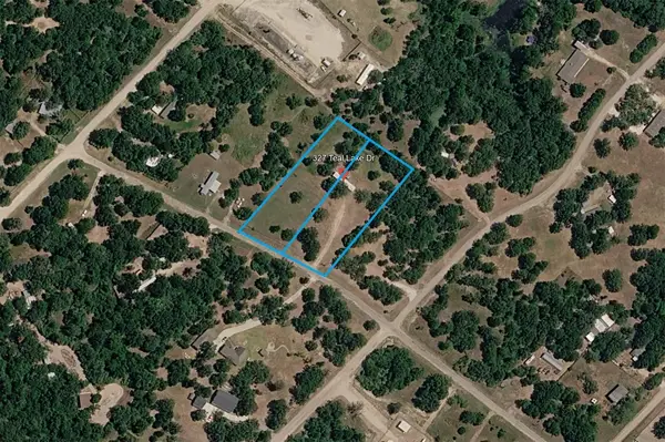 327 Teal Lake Drive, Caldwell, TX 77836