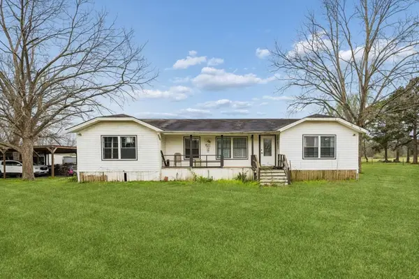 300 Hay Meadow Lane, Shepherd, TX 77371