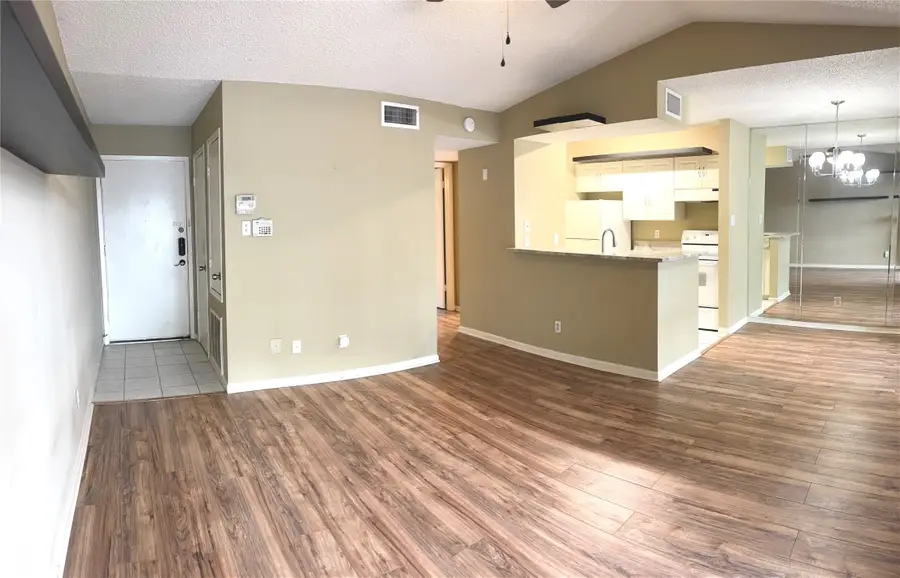 17331 Red Oak Drive #26, Houston, TX 77090 - Image #3