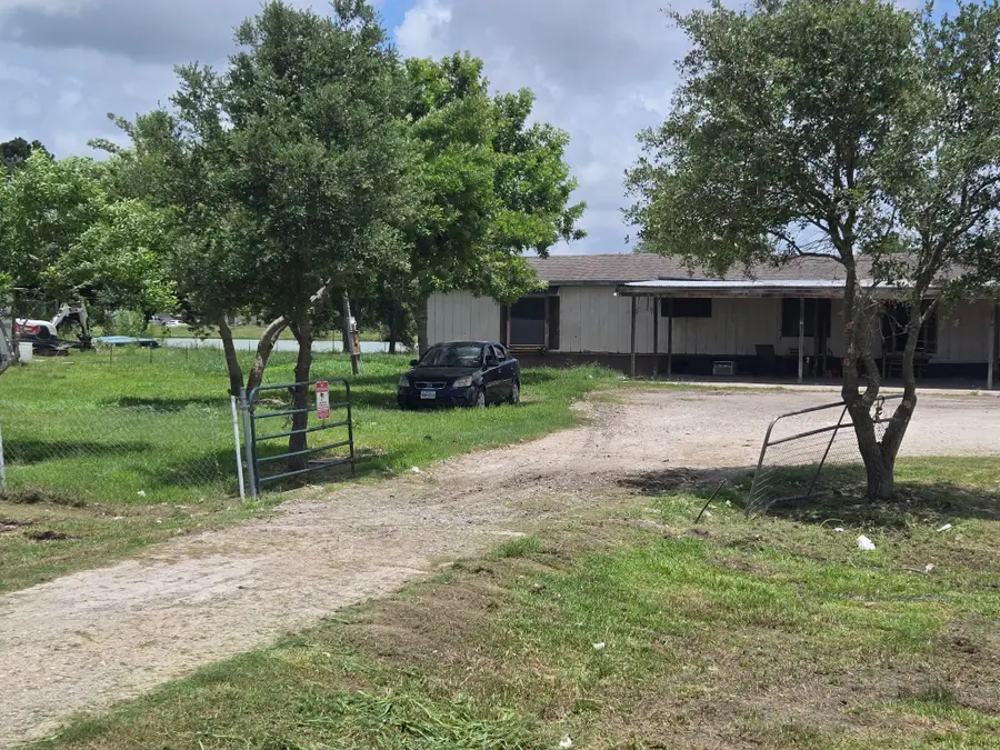8235 County Road 128, Alvin Pearland, TX 77511 - #3