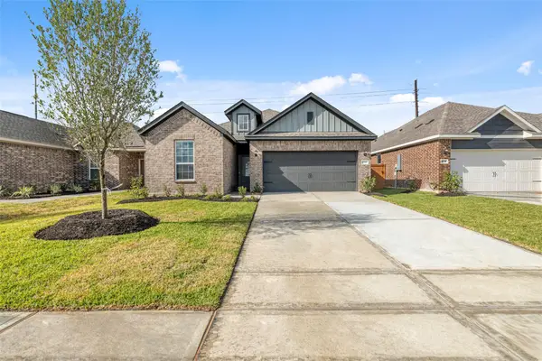 8947 New Jade Drive, Rosharon, TX 77583