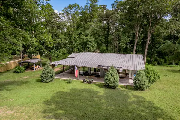 211 Baker Drive, Livingston, TX 77351