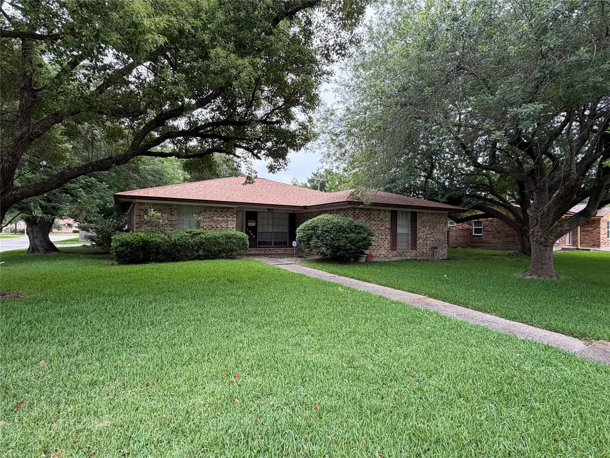 1406 N Dakota Street, Baytown, TX 77520 - #1