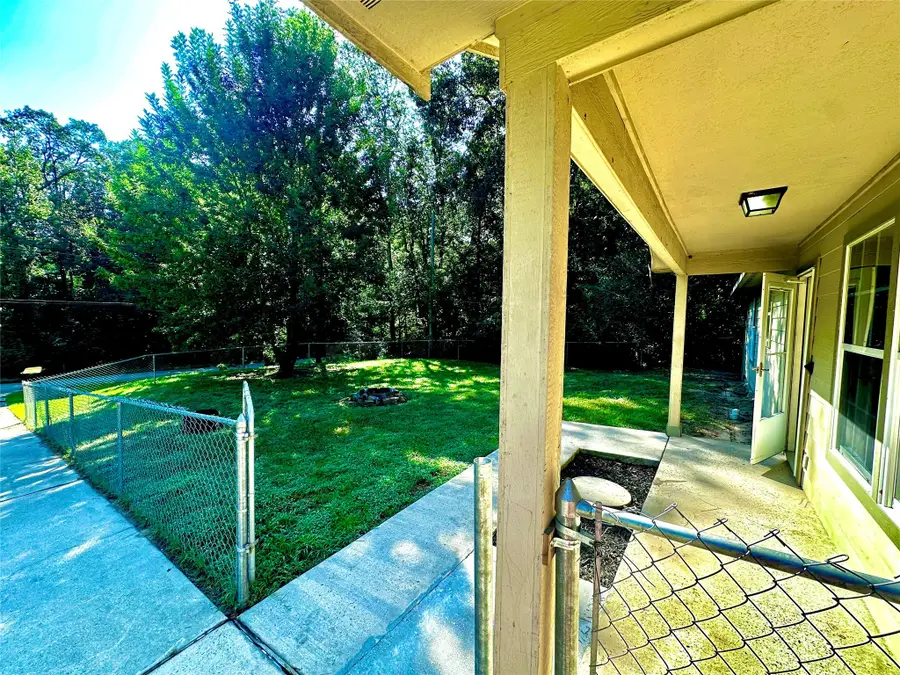 12421 Royal Springs, Conroe, TX 77303-2677 - Image #2