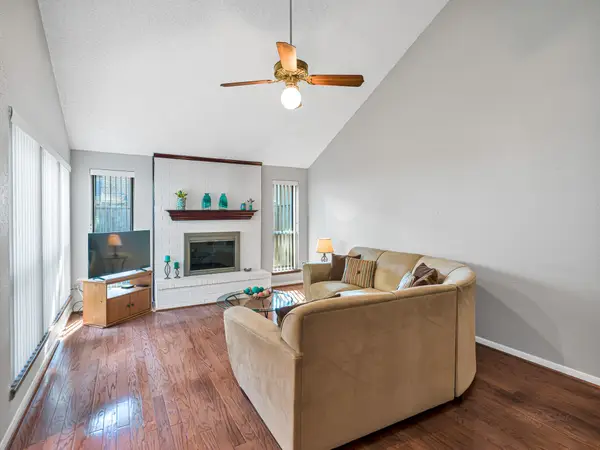 13833 Hollowgreen Drive, Houston, TX 77082