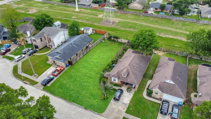 909 Pennygent Lane, Channelview, TX 77530 - Image #3