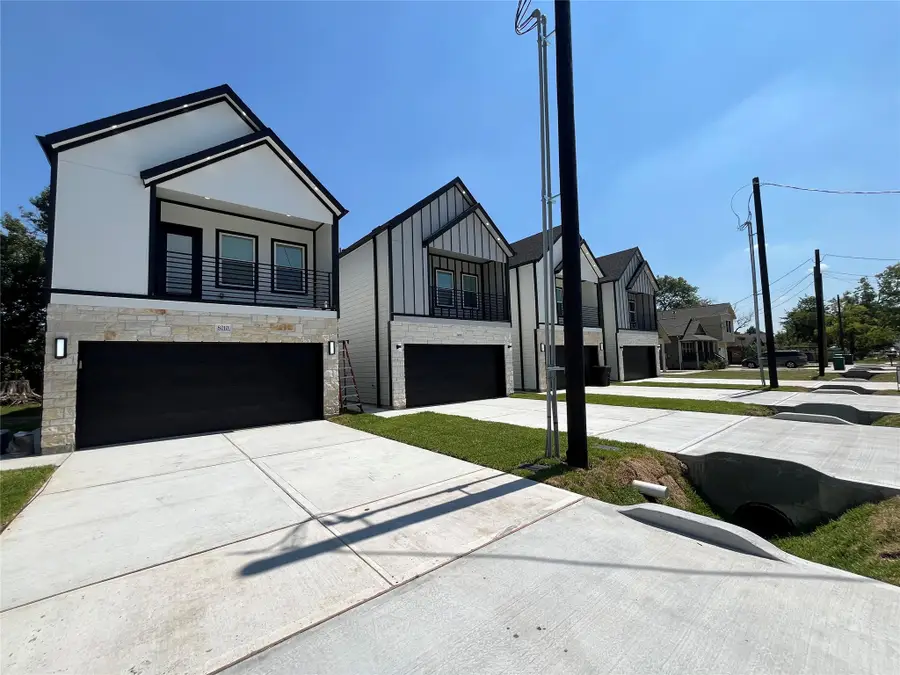 8006 Cora Street, Houston, TX 77088 - Image #2