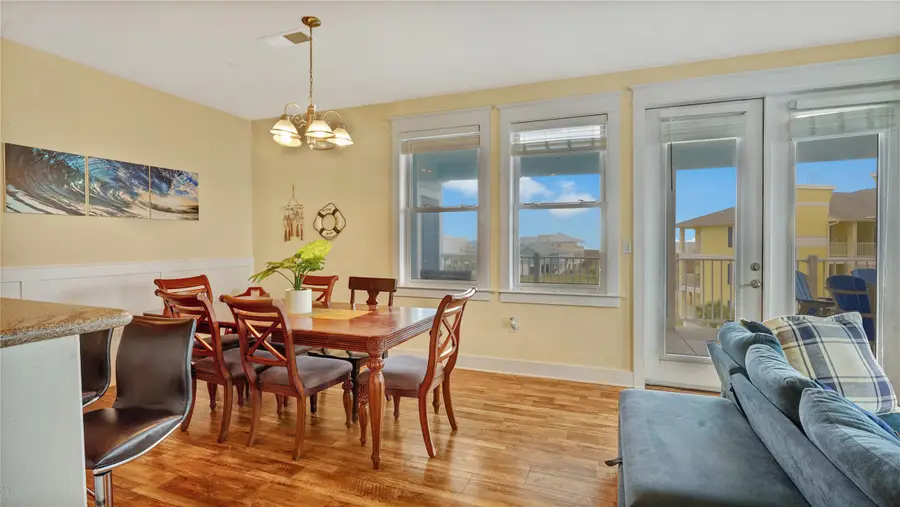 4131 Pointe West Dr #303, Galveston, TX 77554 - #2