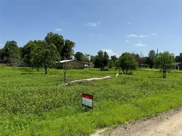 000 White Oak Drive, Trinity, TX 75862