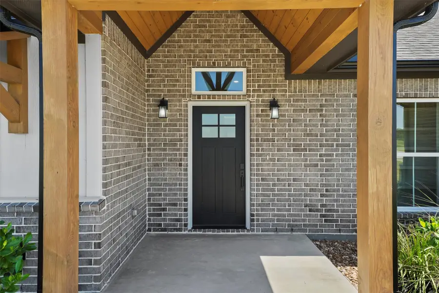 1096 Allie Lane, Dayton, TX 77535 - Image #2