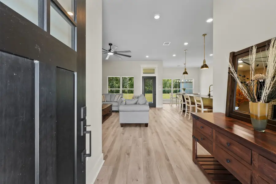 1096 Allie Lane, Dayton, TX 77535 - Image #3