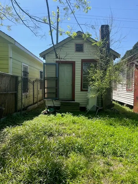 7617 Avenue F, Houston, TX 77012 - Image #2