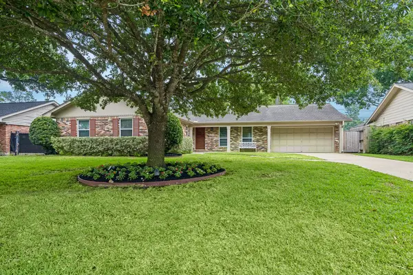 7111 Hartland Avenue, Houston, TX 77055