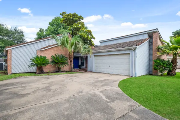 1718 S Kirkwood Road, Houston, TX 77077