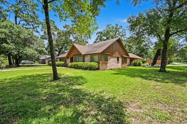 26222 Oakhurst Drive, Spring, TX 77386