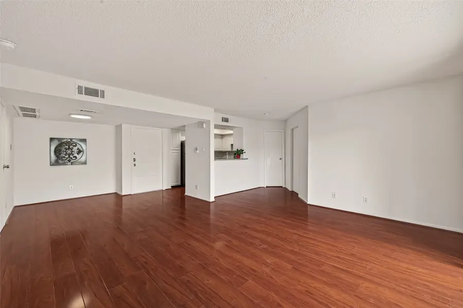 2818 S Bartell Drive #25, Houston, TX 77054 - Image #2