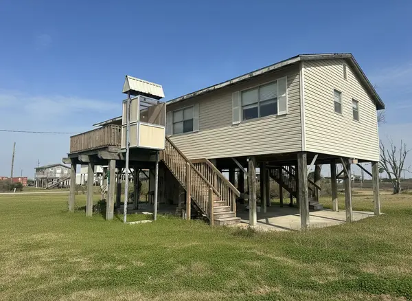 908 20th Street, Port Bolivar, TX 77650