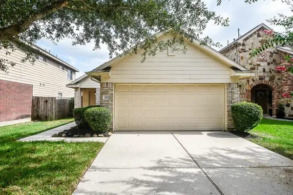 1651 Thornhollow Drive, Houston, TX 77014
