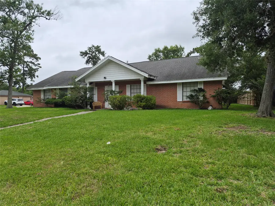 814 Oak Leaf Street, La Porte, TX 77571 - #2