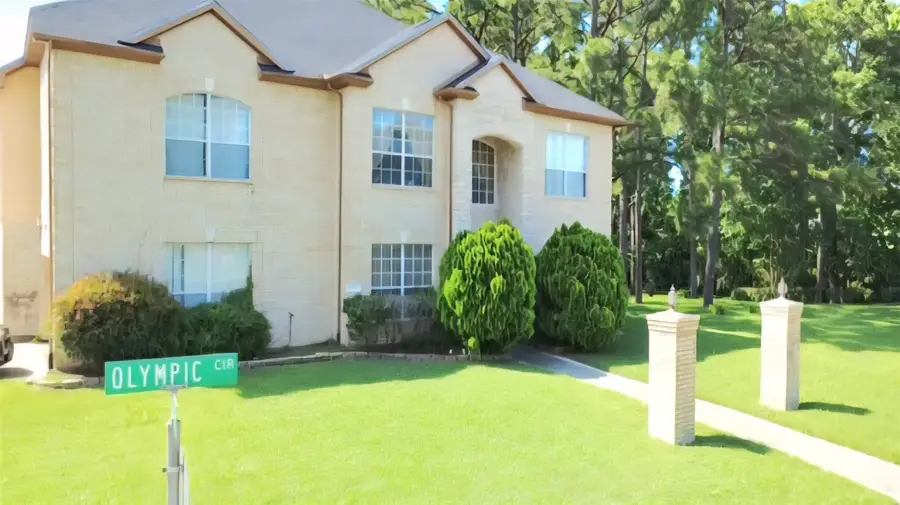 19103 Olympic Circle, Houston, TX 77346 - Image #2