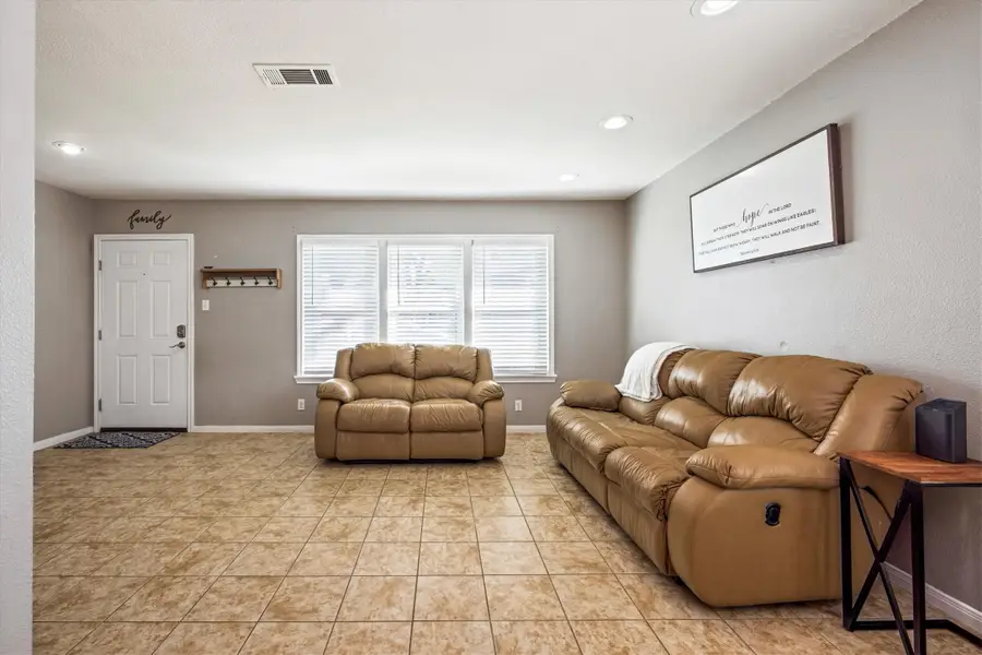 124 Pompano, Galveston, TX 77550 - Image #2