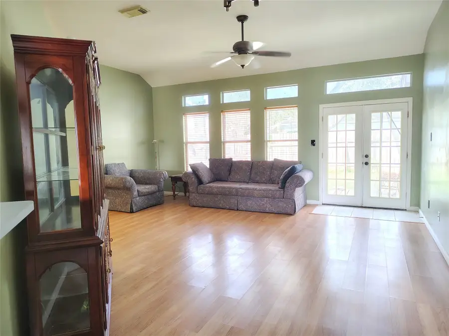 2950 Highland Lakes Drive, Missouri City, TX 77459 - Image #2