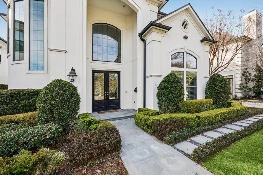 807 N 2nd Street, Bellaire, TX 77401 - #3