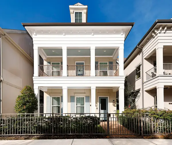 254 Green Boulevard, Shenandoah, TX 77384