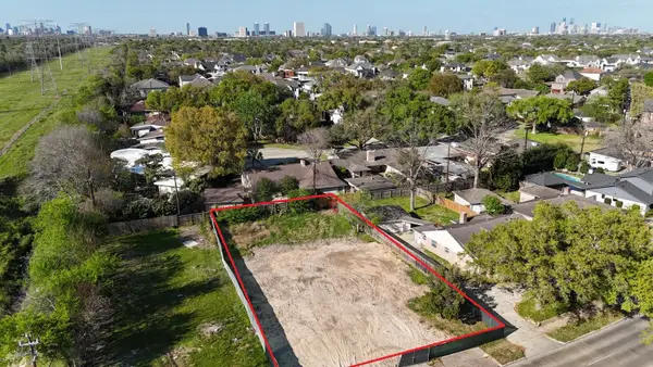 4134 N Braeswood Boulevard, Houston, TX 77025