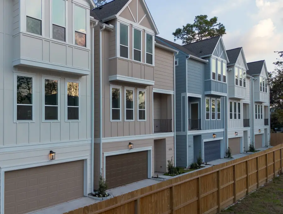 835 Elkhart Street #D, Houston, TX 77091 - Image #2