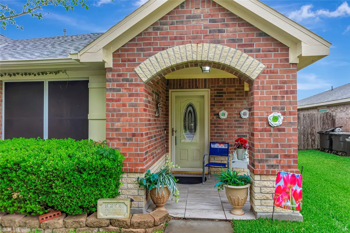 394 Sherandoe Lane, Alvin, TX 77511 - Image #1